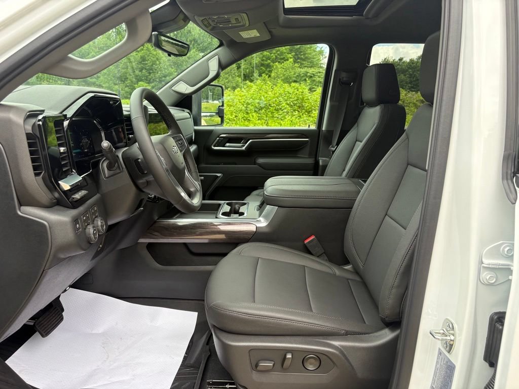 2026 Chevrolet Silverado 2500 HD LTZ - Photo 15