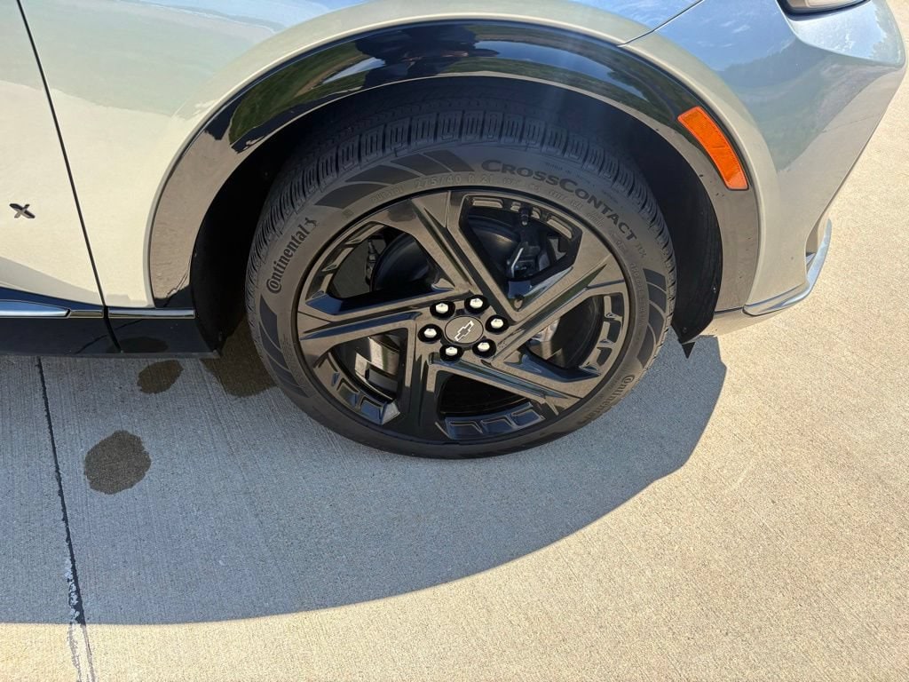 2025 Chevrolet Equinox EV RS - Photo 59