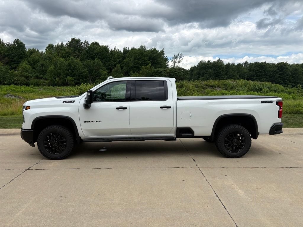 2026 Chevrolet Silverado 2500 HD LTZ - Photo 6