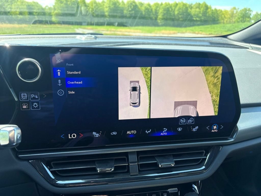 2025 Chevrolet Equinox EV RS - Photo 23