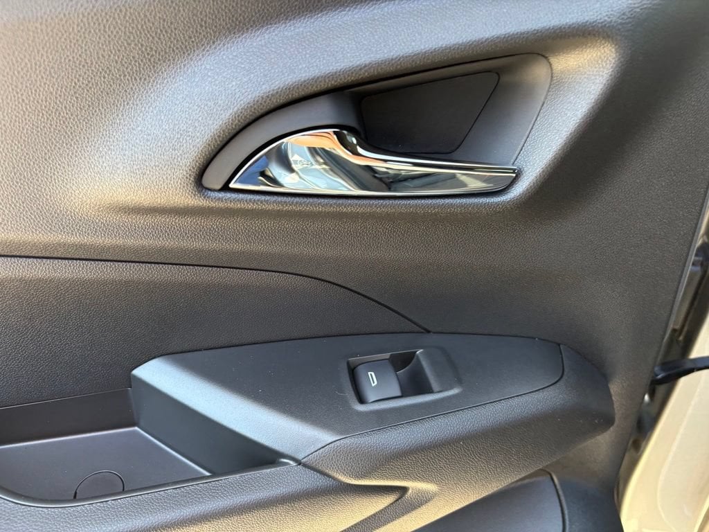 2026 Chevrolet Trax RS - Photo 41