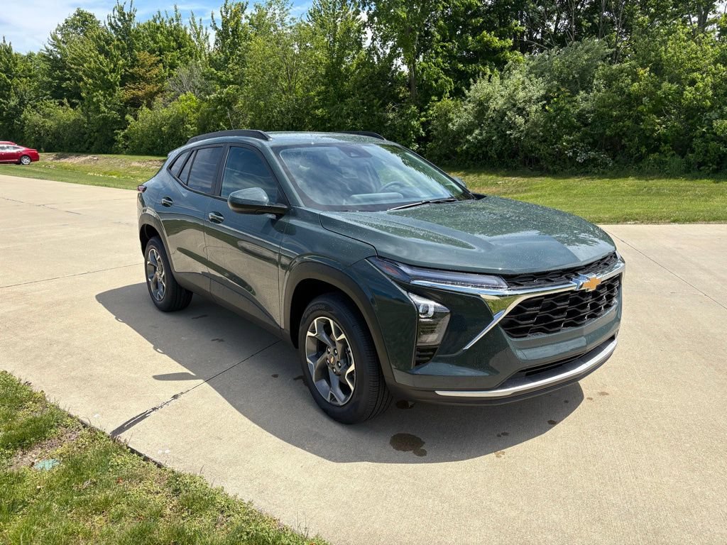 2026 Chevrolet Trax LT - Photo 11