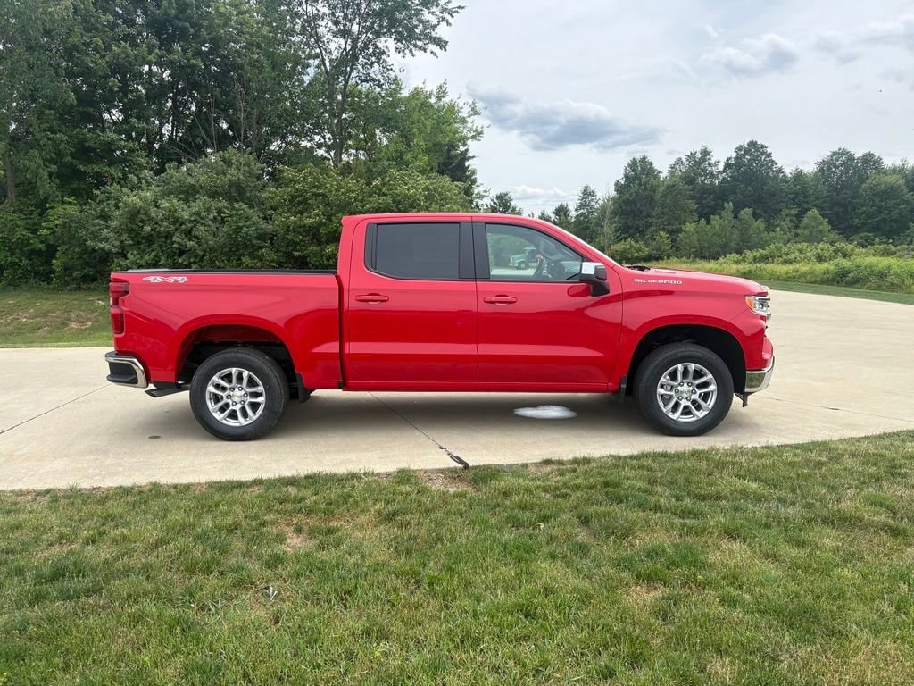 2026 Chevrolet Silverado 1500 LT - Photo 10