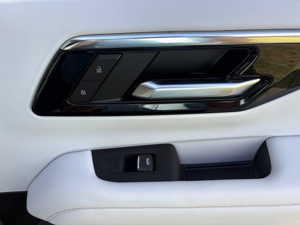 2026 Chevrolet Tahoe Premier - Photo 43