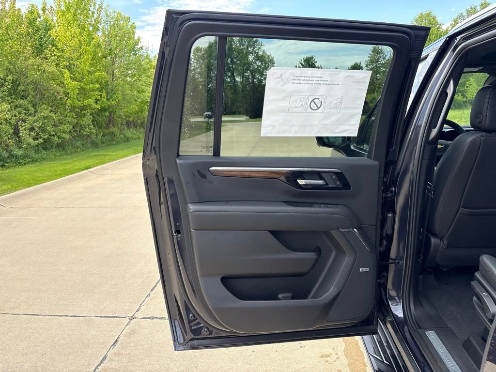 2026 Chevrolet Suburban High Country - Photo 52
