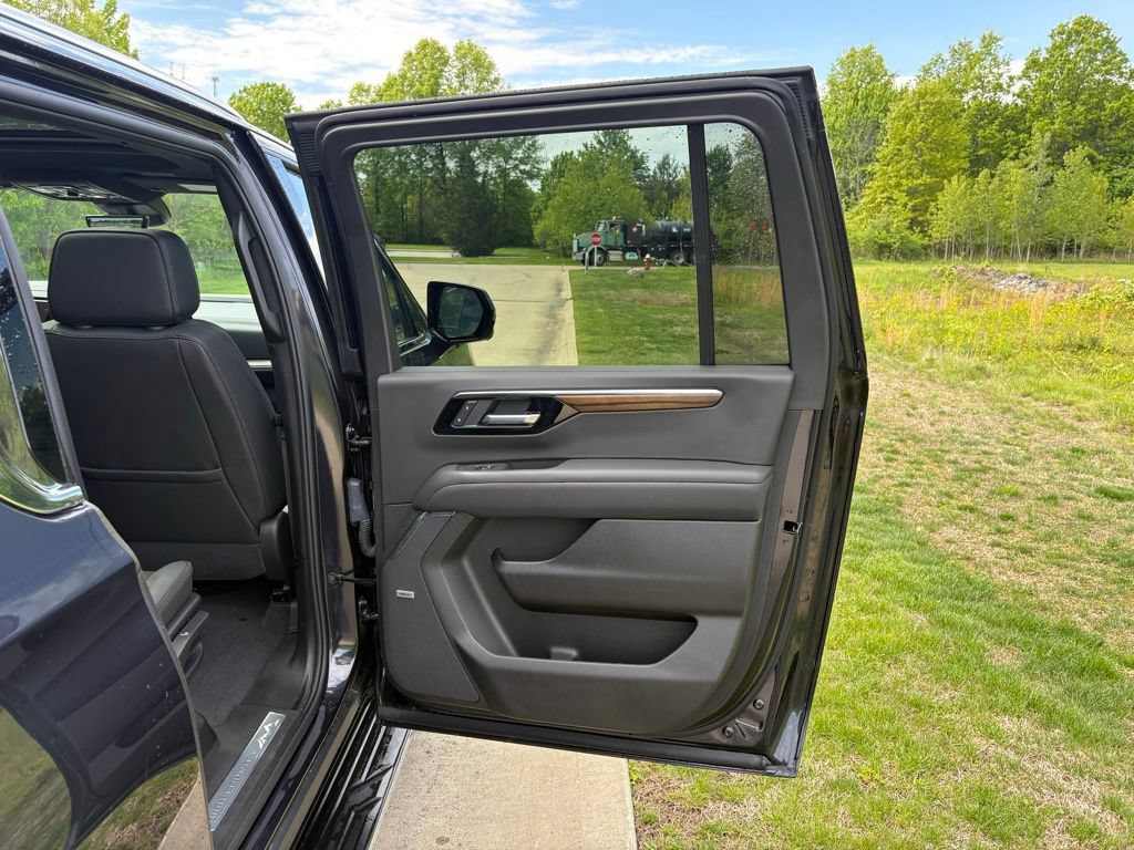 2026 Chevrolet Suburban High Country - Photo 45