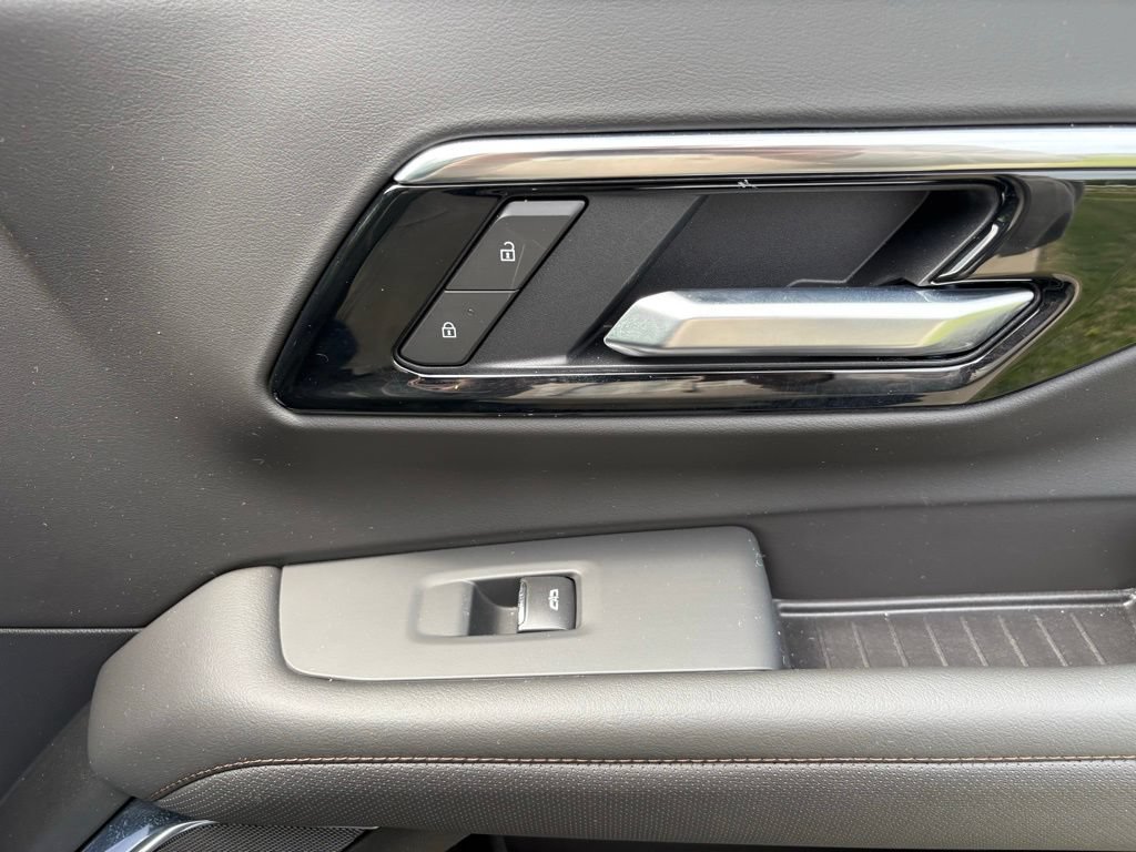 2026 Chevrolet Suburban High Country - Photo 39