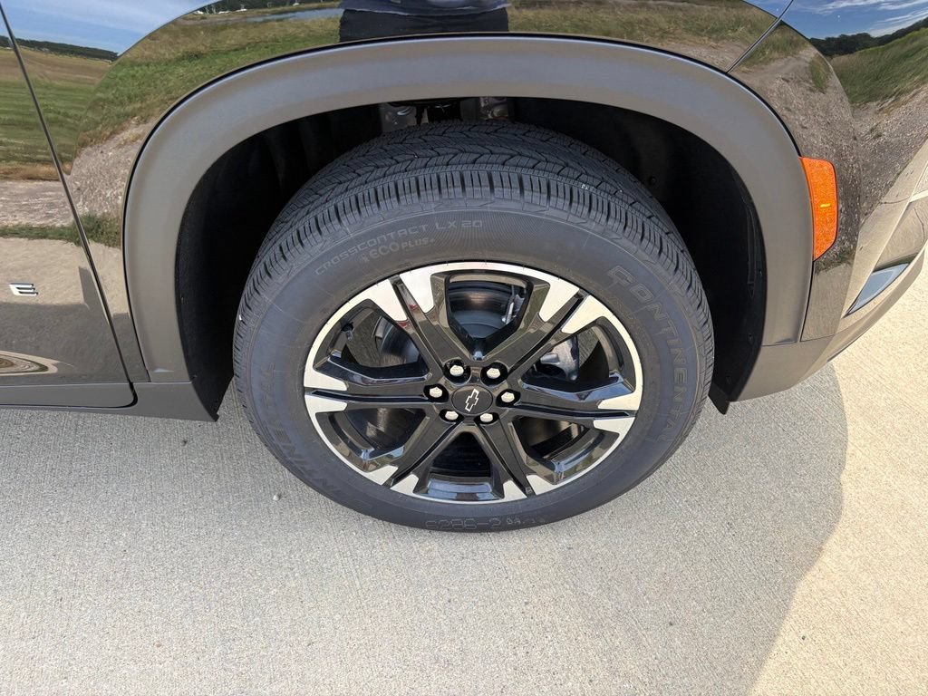 2027 Chevrolet Traverse LT - Photo 56