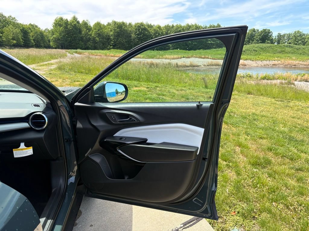 2026 Chevrolet Trax LT - Photo 23