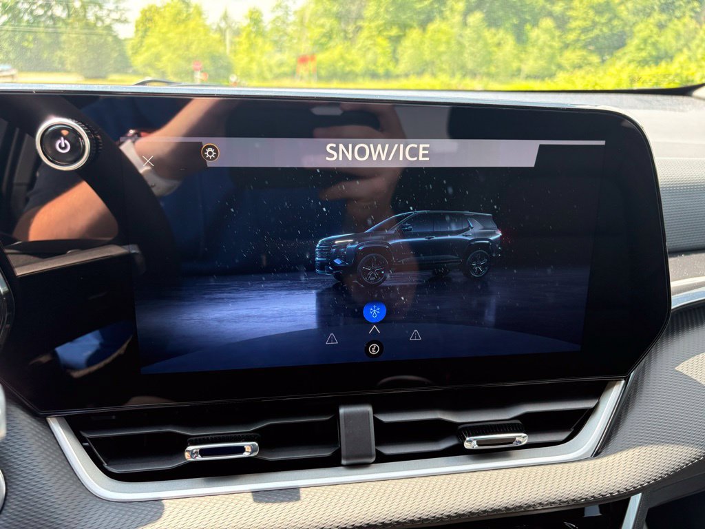 2026 Chevrolet Equinox LT - Photo 32