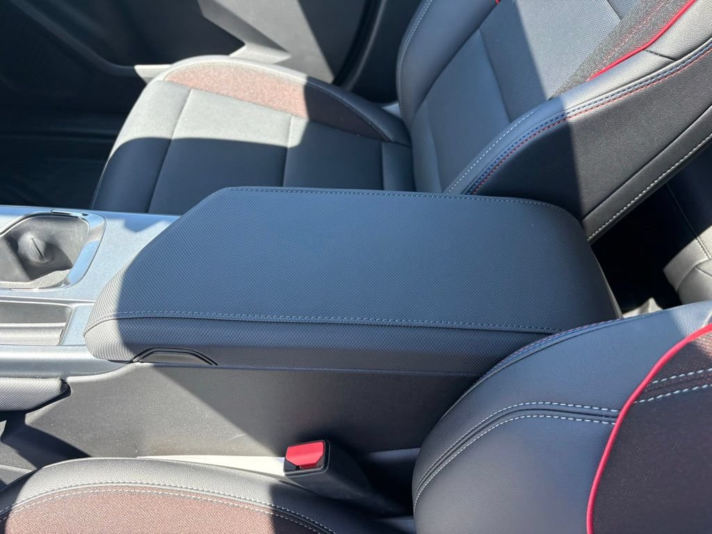 2025 Chevrolet Equinox EV RS - Photo 33
