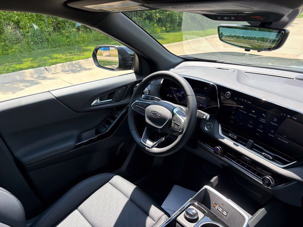 2026 Chevrolet Equinox LT - Photo 38