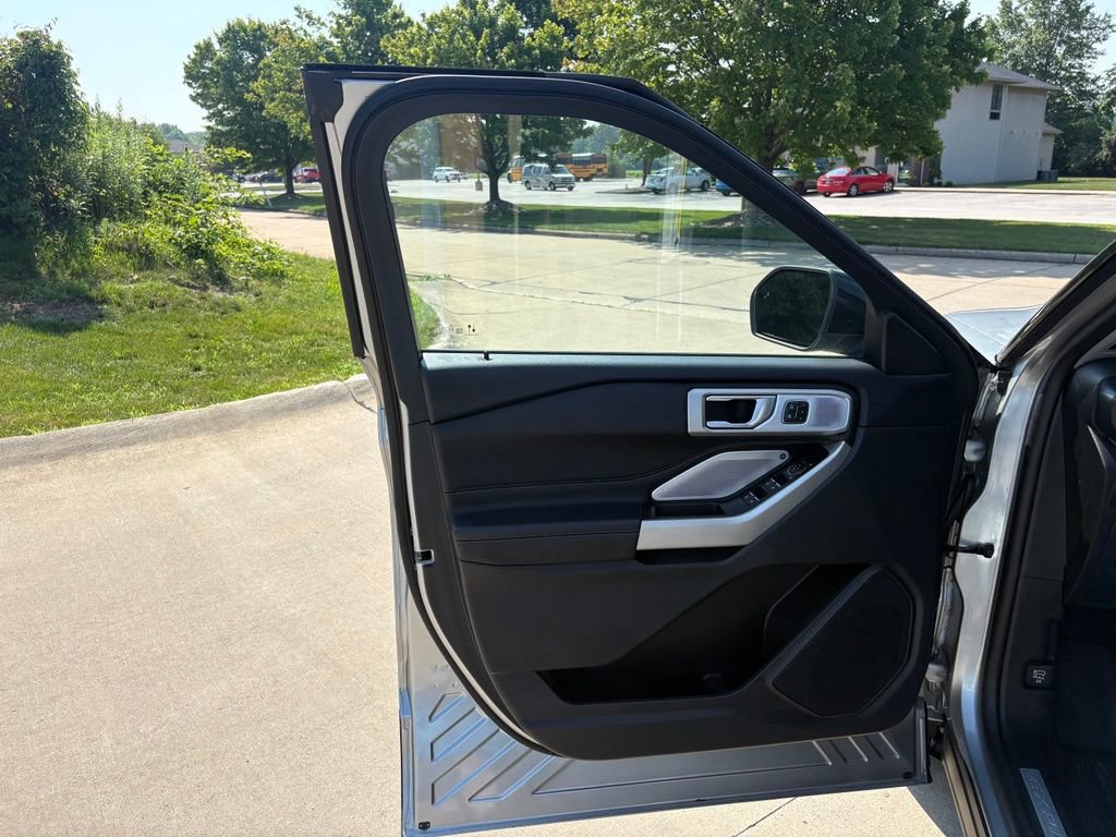2023 Ford Explorer Limited - Photo 13