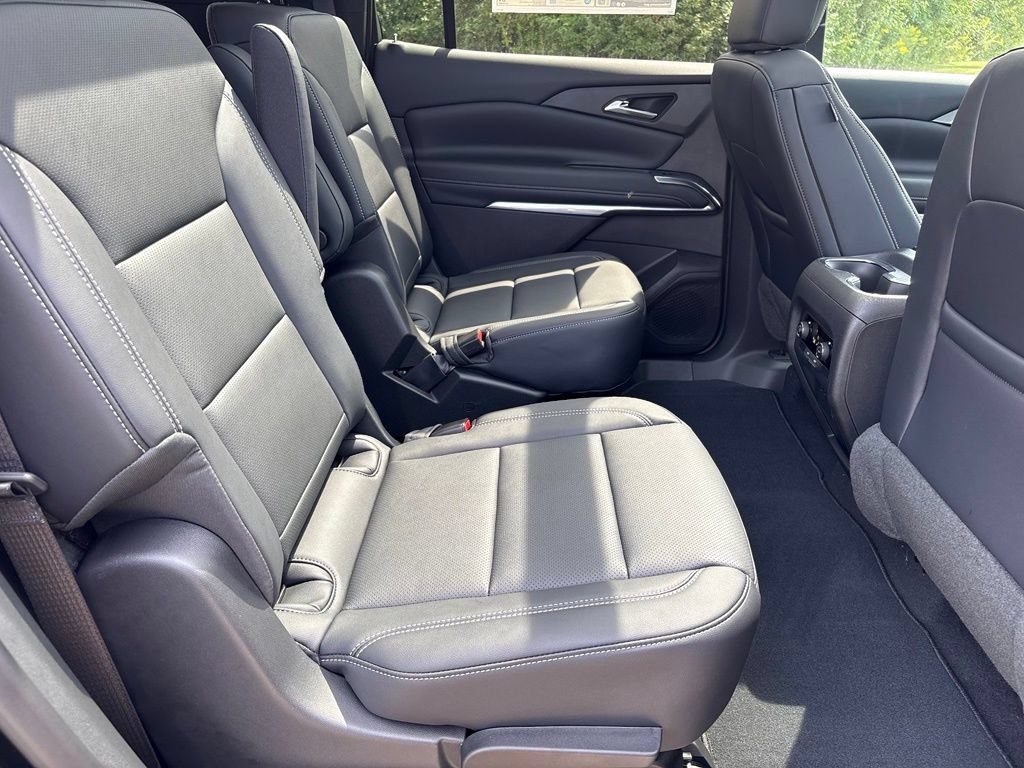 2027 Chevrolet Traverse LT - Photo 37