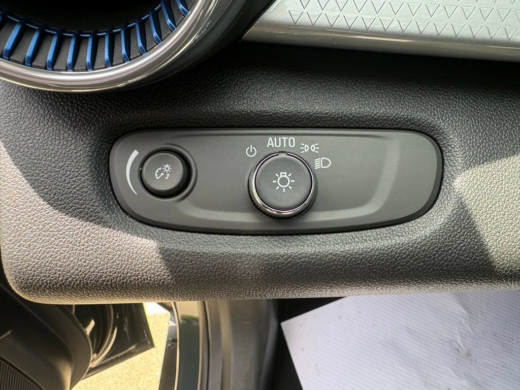 2026 Chevrolet Trax LT - Photo 16