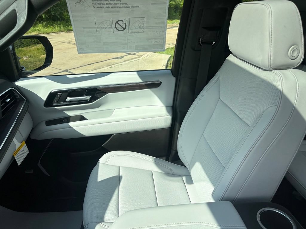 2026 Chevrolet Tahoe Premier - Photo 16