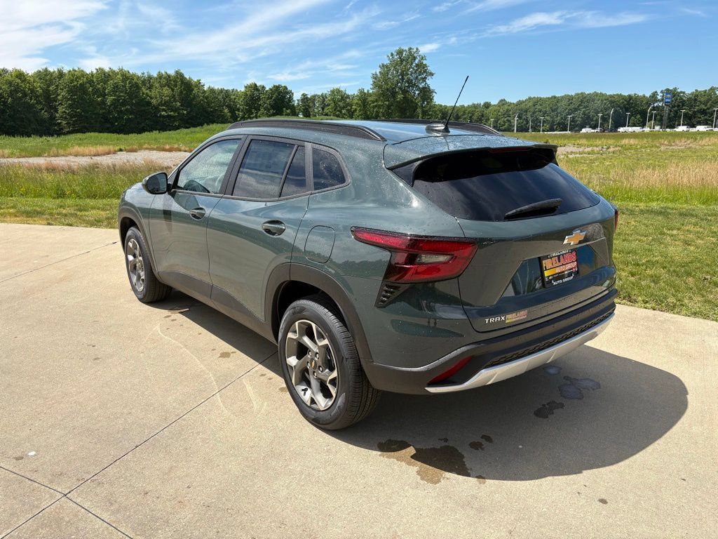 2026 Chevrolet Trax LT - Photo 7