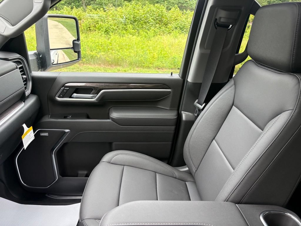 2026 Chevrolet Silverado 2500 HD LTZ - Photo 16