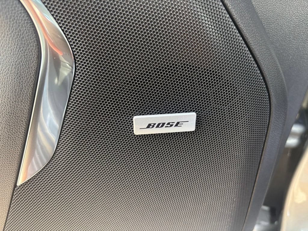 2026 Chevrolet Tahoe Premier - Photo 2