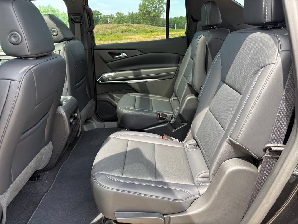 2027 Chevrolet Traverse LT - Photo 44
