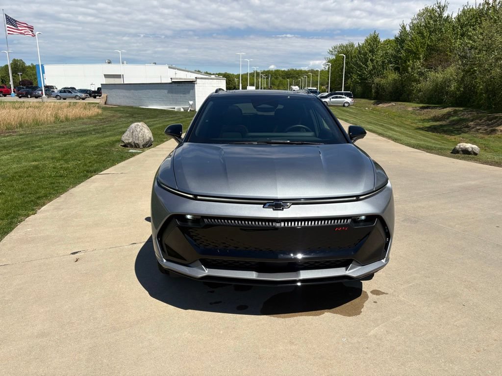2025 Chevrolet Equinox EV RS - Photo 12