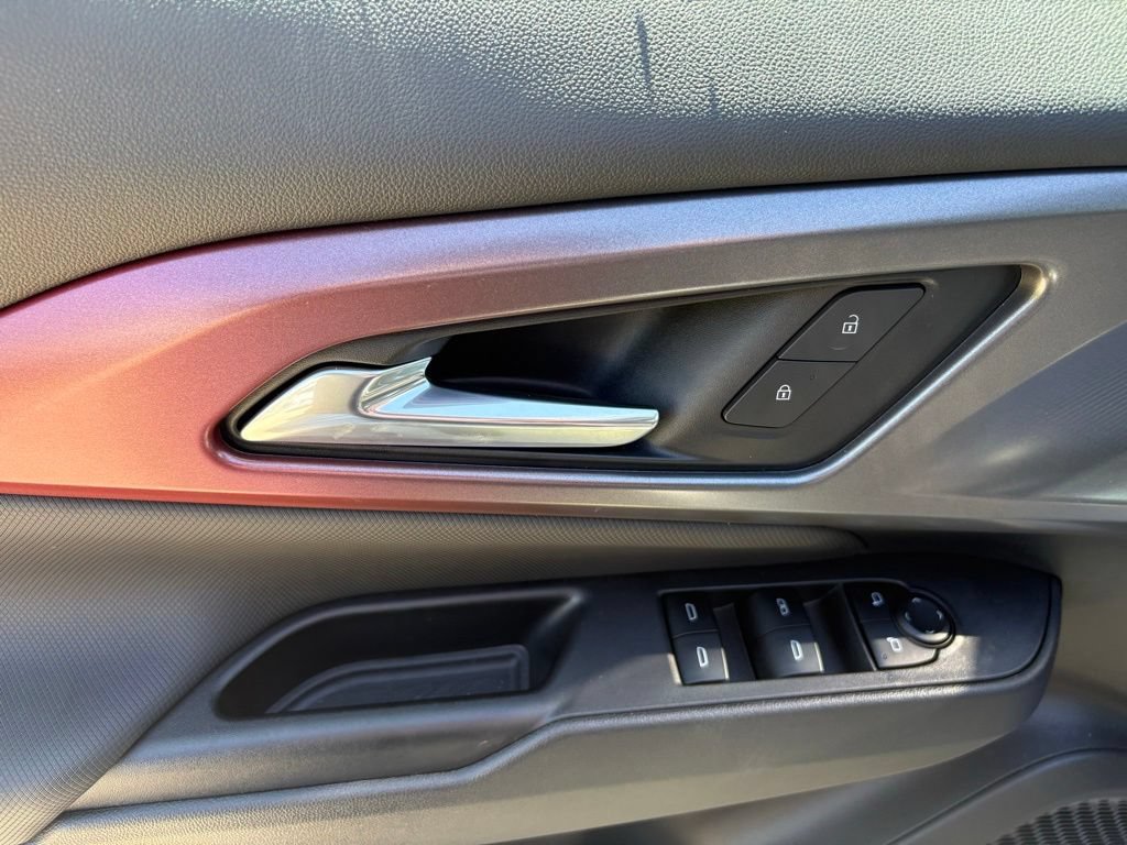 2025 Chevrolet Equinox EV RS - Photo 14