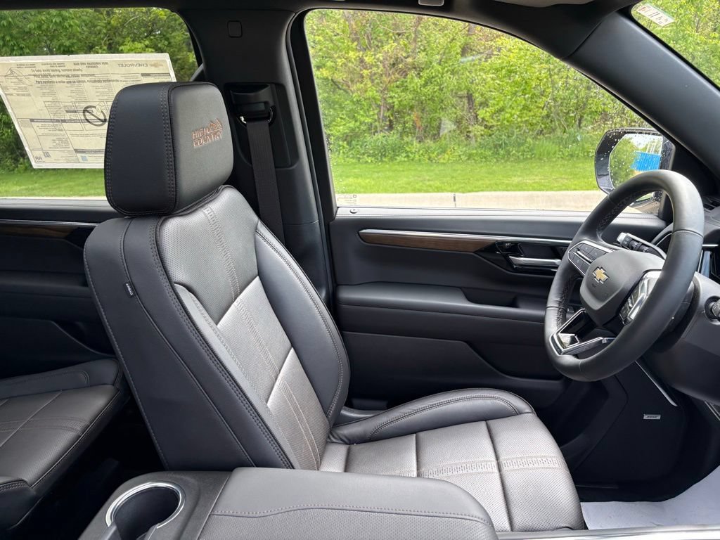 2026 Chevrolet Suburban High Country - Photo 42