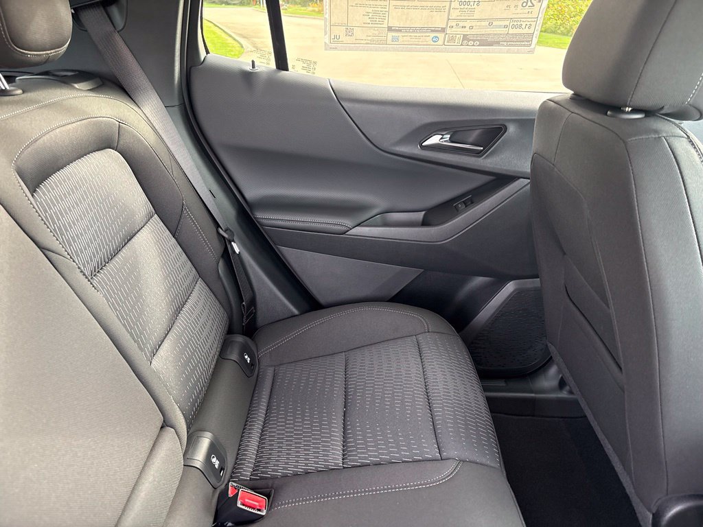2027 Chevrolet Equinox LT - Photo 35