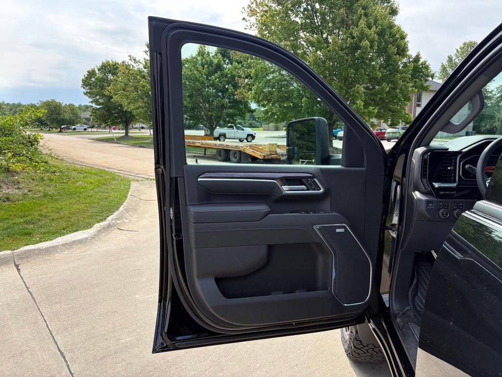 2026 Chevrolet Silverado 3500 HD LTZ - Photo 13