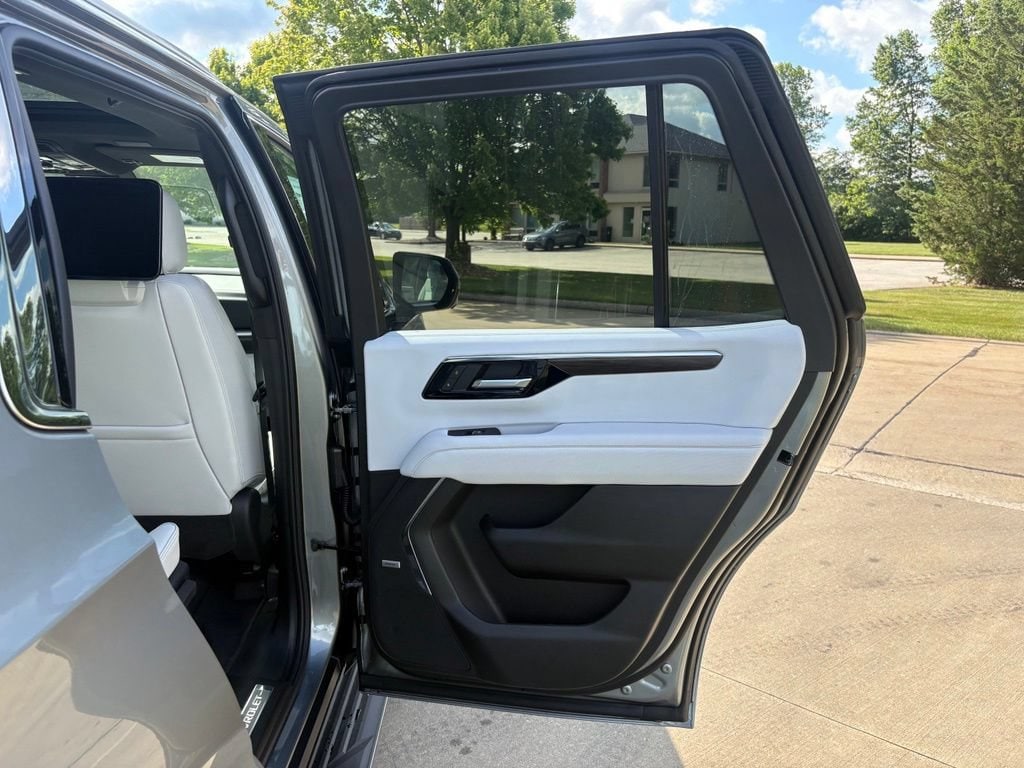 2026 Chevrolet Tahoe Premier - Photo 42