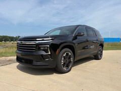 2027 Chevrolet Traverse LT SUV