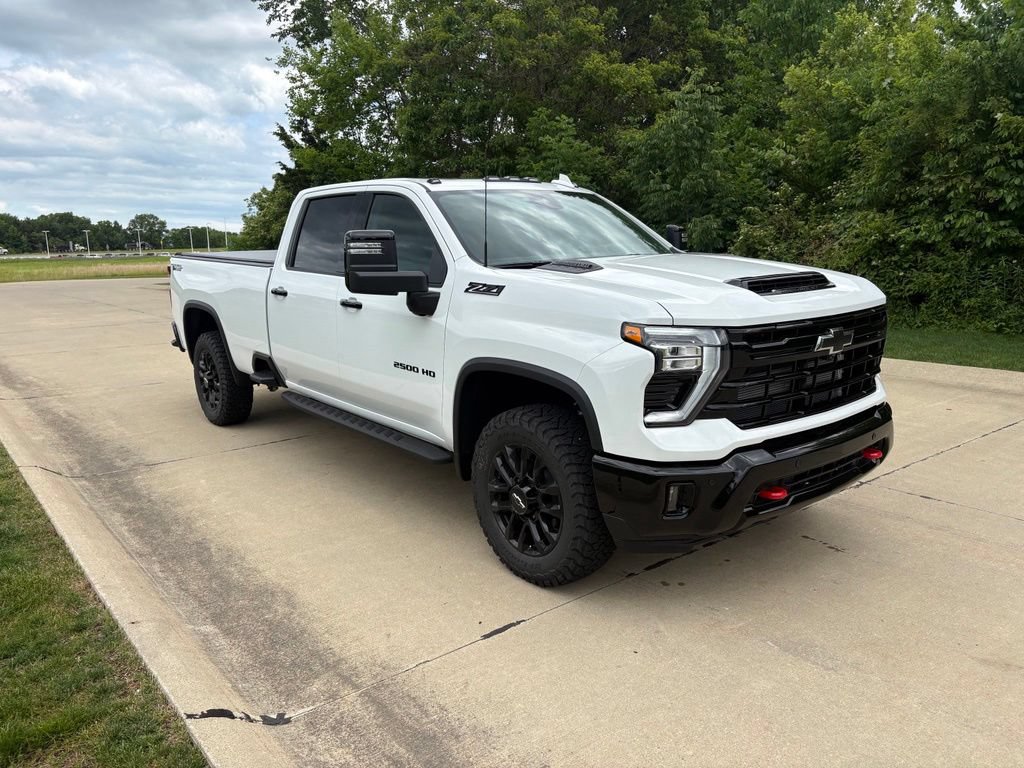 2026 Chevrolet Silverado 2500 HD LTZ - Photo 11