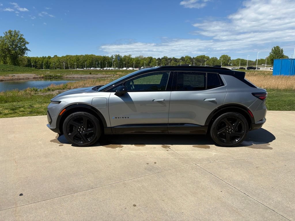 2025 Chevrolet Equinox EV RS - Photo 6