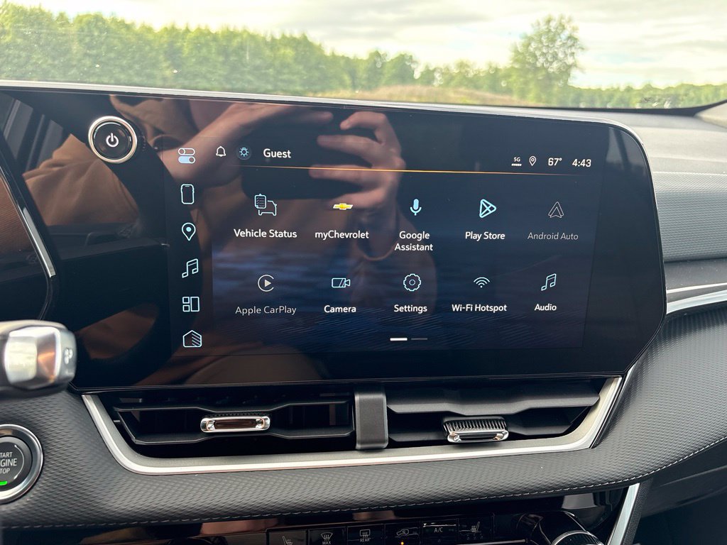 2027 Chevrolet Equinox LT - Photo 20