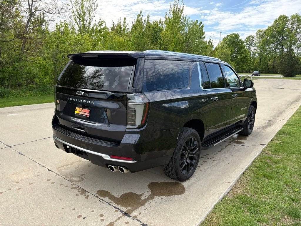 2026 Chevrolet Suburban High Country - Photo 9