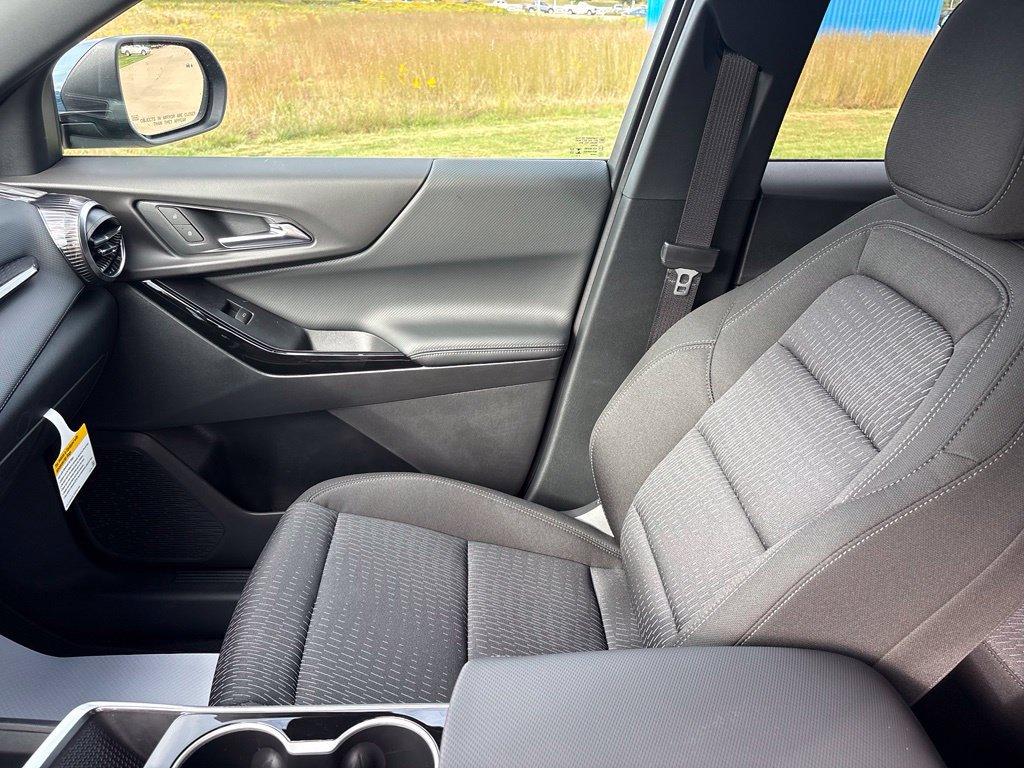 2027 Chevrolet Equinox LT - Photo 16