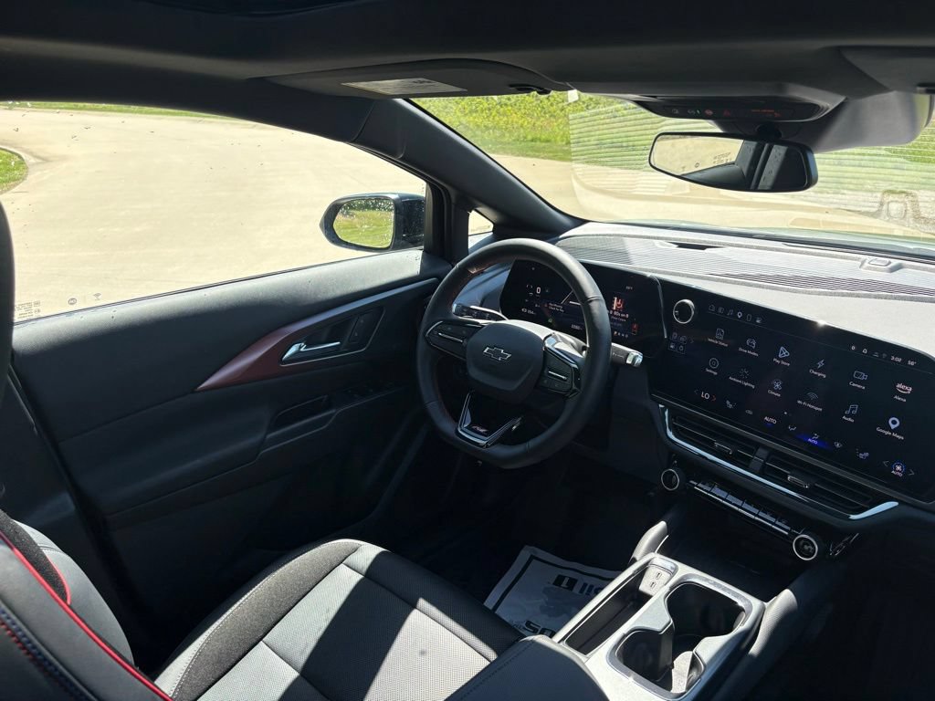 2025 Chevrolet Equinox EV RS - Photo 38