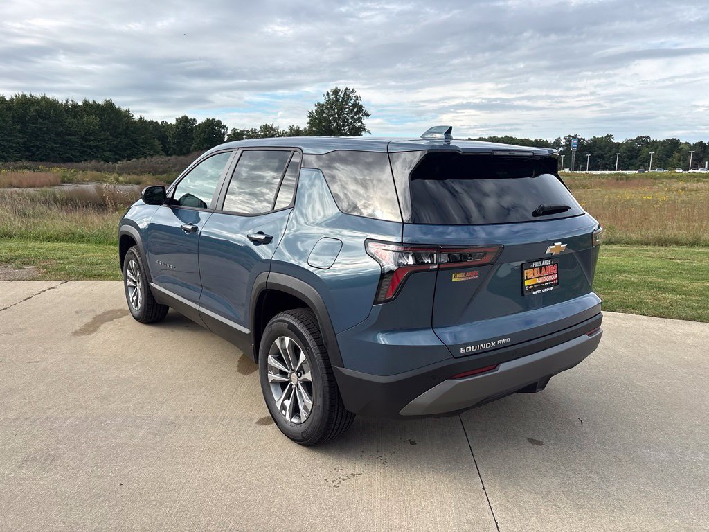 2027 Chevrolet Equinox LT - Photo 7