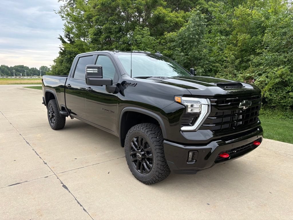 2026 Chevrolet Silverado 3500 HD LTZ - Photo 11