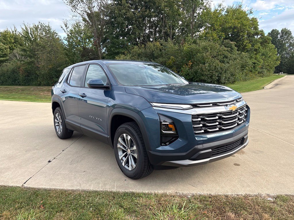 2027 Chevrolet Equinox LT - Photo 11
