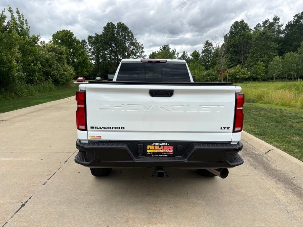 2026 Chevrolet Silverado 2500 HD LTZ - Photo 8