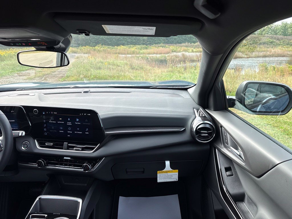 2027 Chevrolet Equinox LT - Photo 31