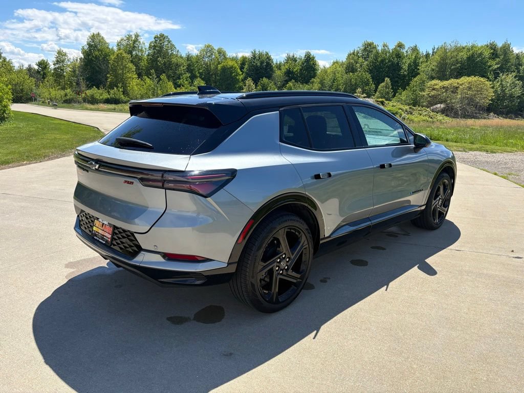 2025 Chevrolet Equinox EV RS - Photo 9