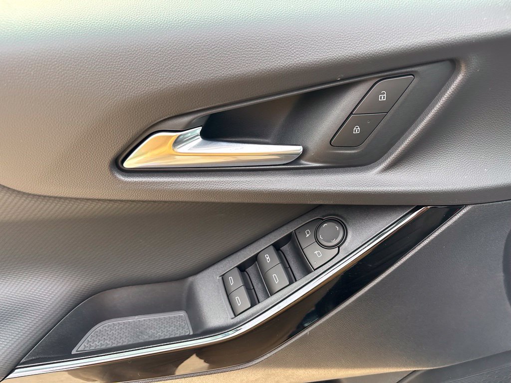 2027 Chevrolet Equinox LT - Photo 14