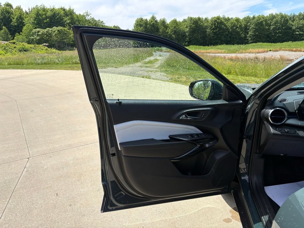 2026 Chevrolet Trax LT - Photo 13