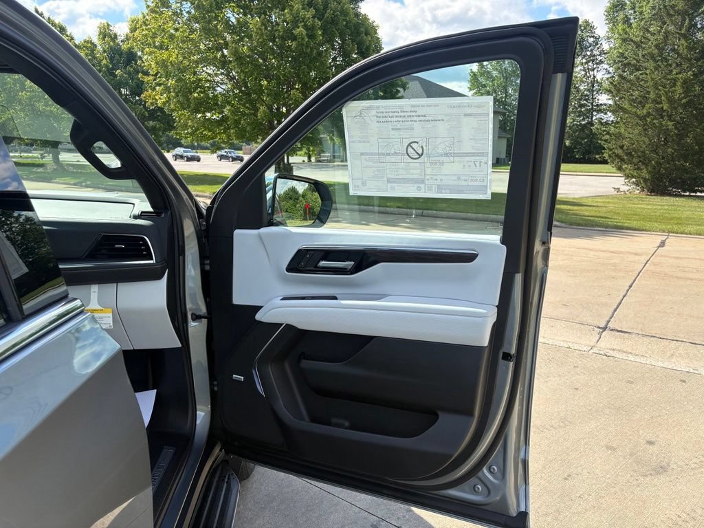 2026 Chevrolet Tahoe Premier - Photo 35
