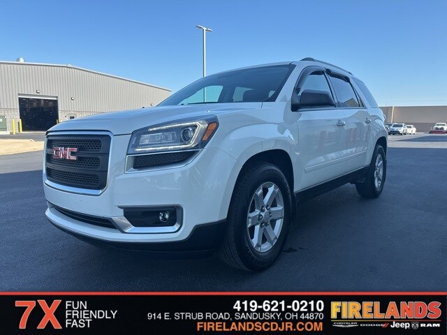 2015 Gmc Acadia SLE photo 2