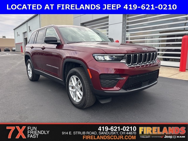 2024 Jeep Grand Cherokee Laredo's photo