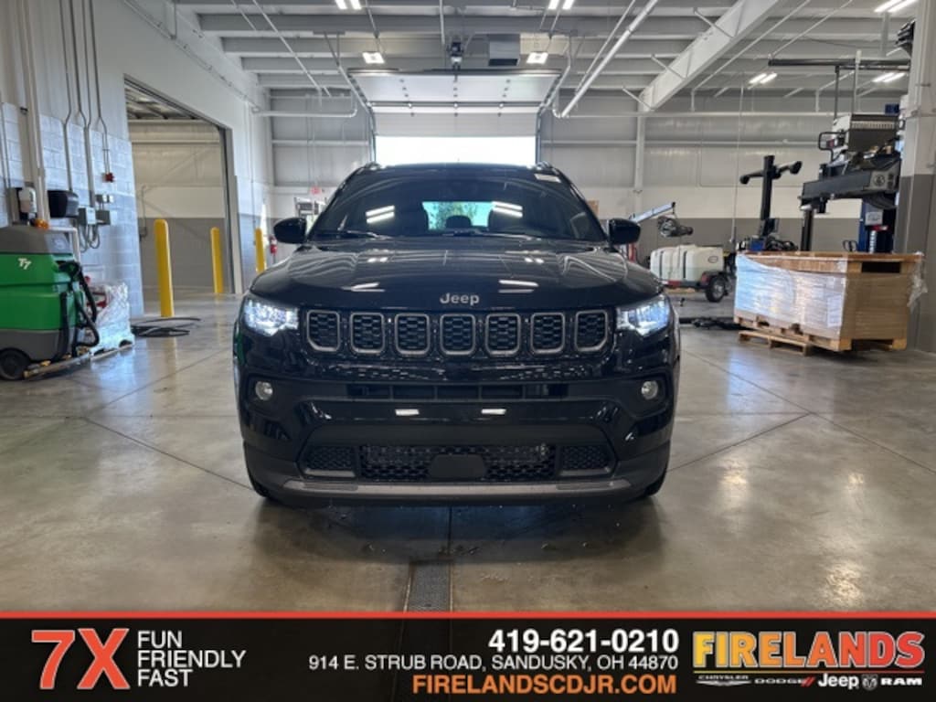 New 2025 Jeep Compass Latitude Sport Utility