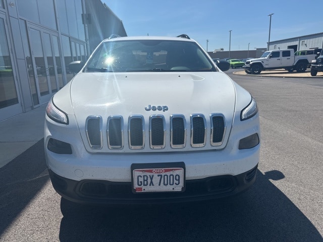 Used 2015 Jeep Cherokee Sport with VIN 1C4PJMABXFW595044 for sale in Sandusky, OH